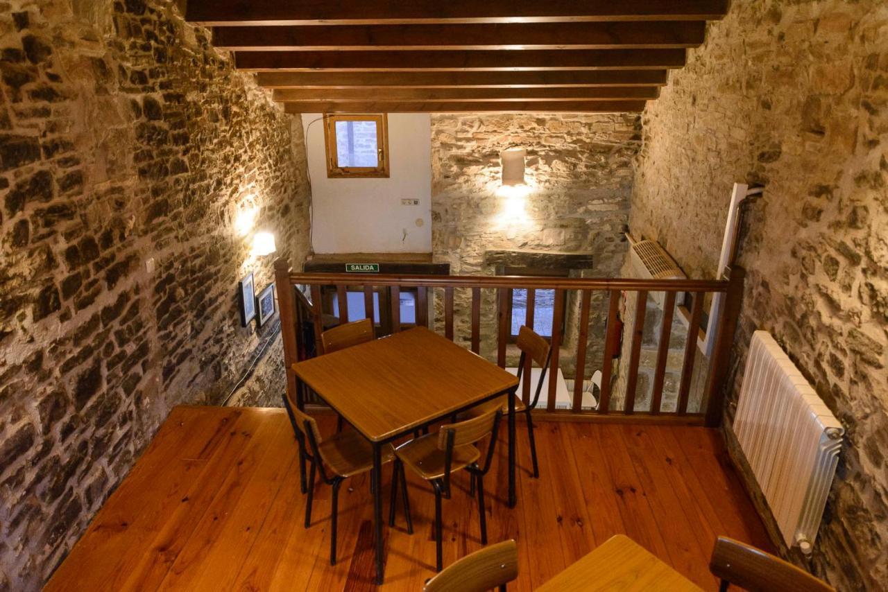Unduesina Albergue Undues De Lerda Exteriér fotografie